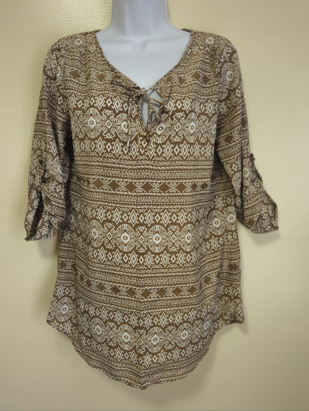 Antilia Femme Aztec Boho Blouse 3/4 Roll Tab Sleeve Lightweight Comfy Women Med